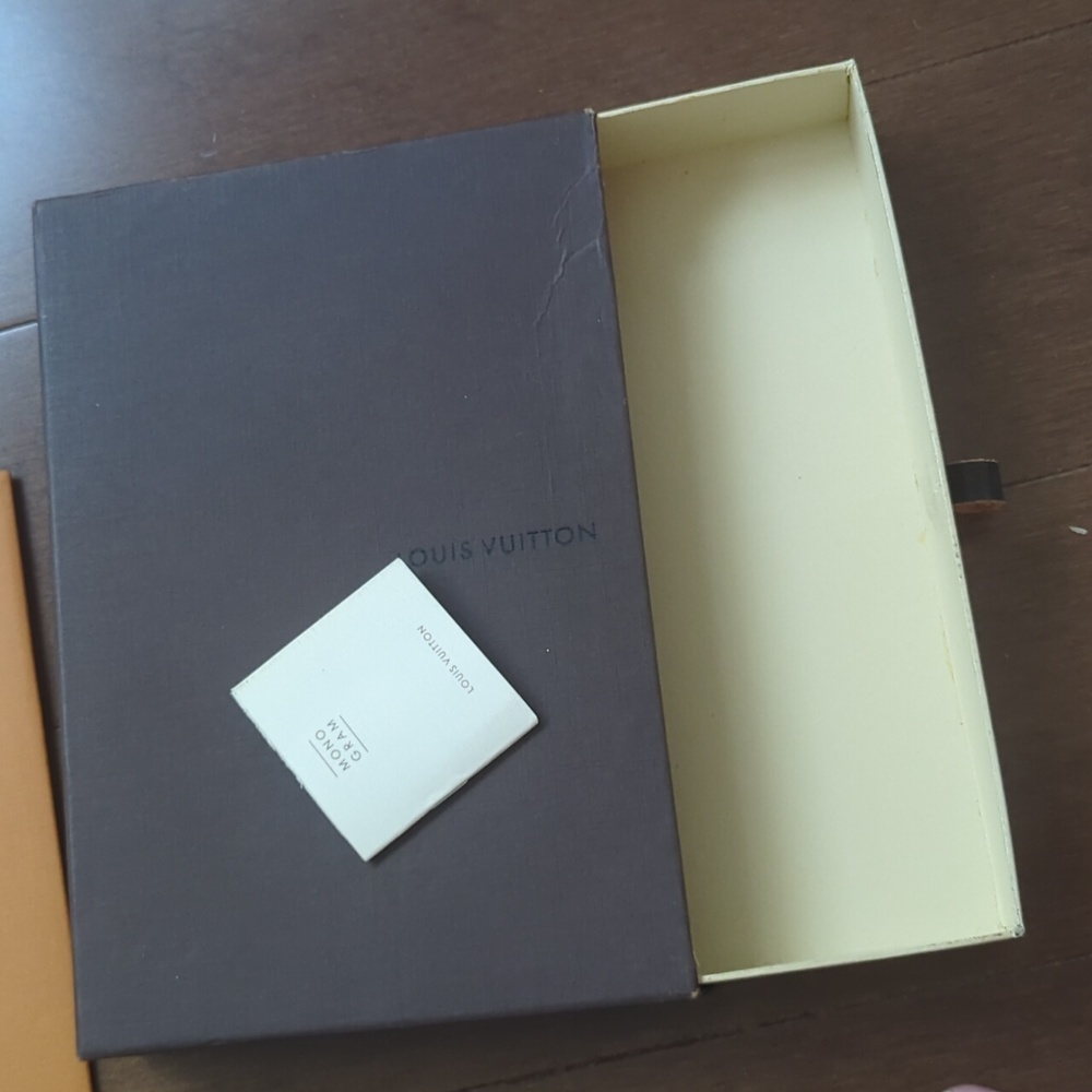 LV Box and Bag Louis Vuitton - Picture 3 of 4